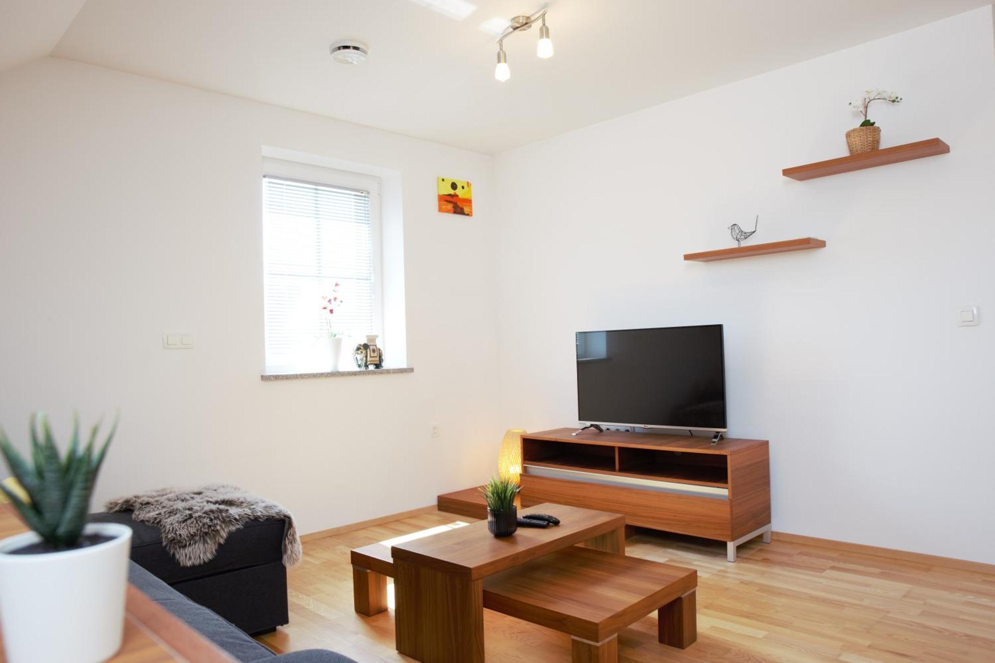Domen'S Cozy Rentals Крань Екстер'єр фото