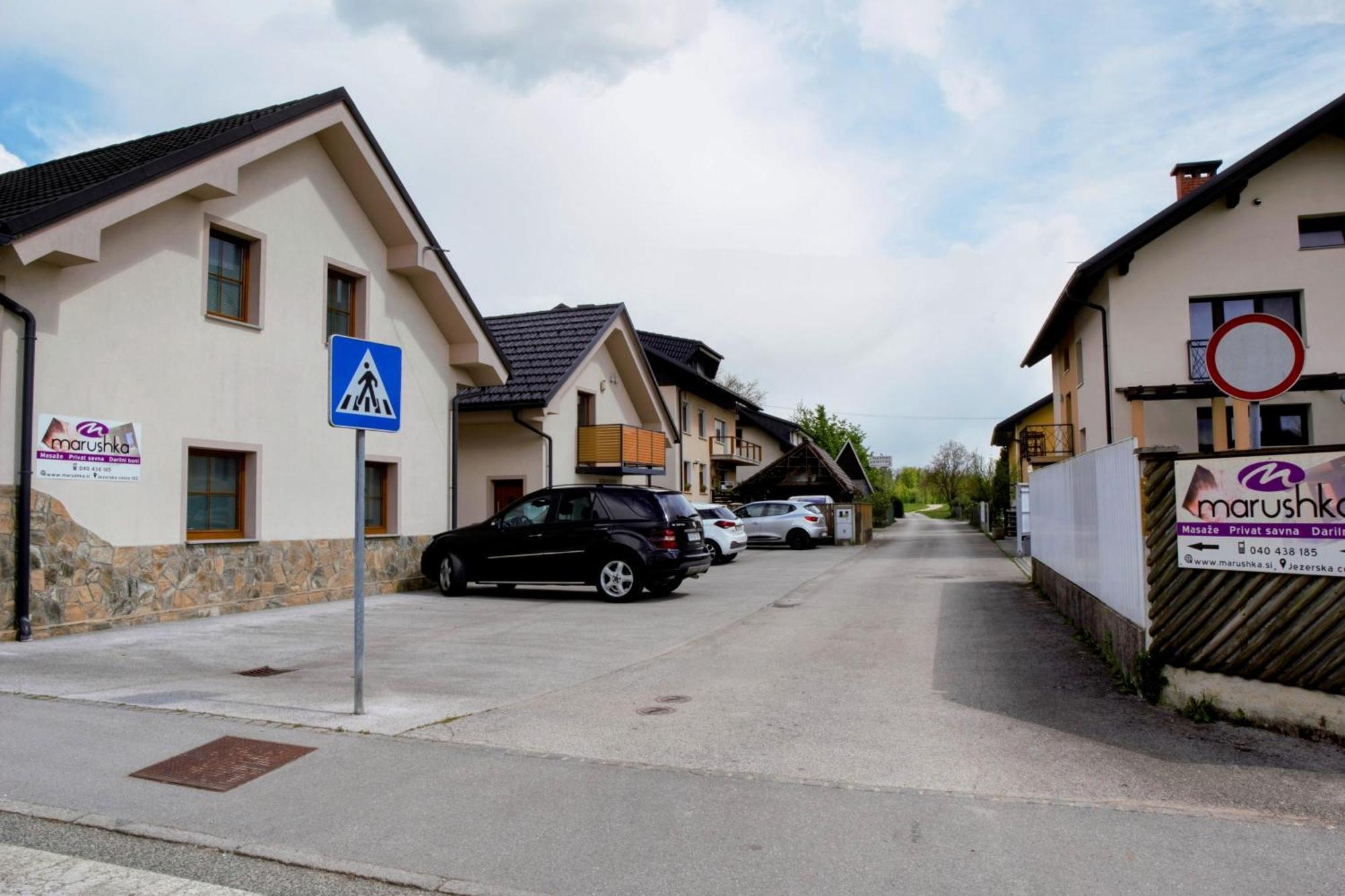 Domen'S Cozy Rentals Крань Екстер'єр фото