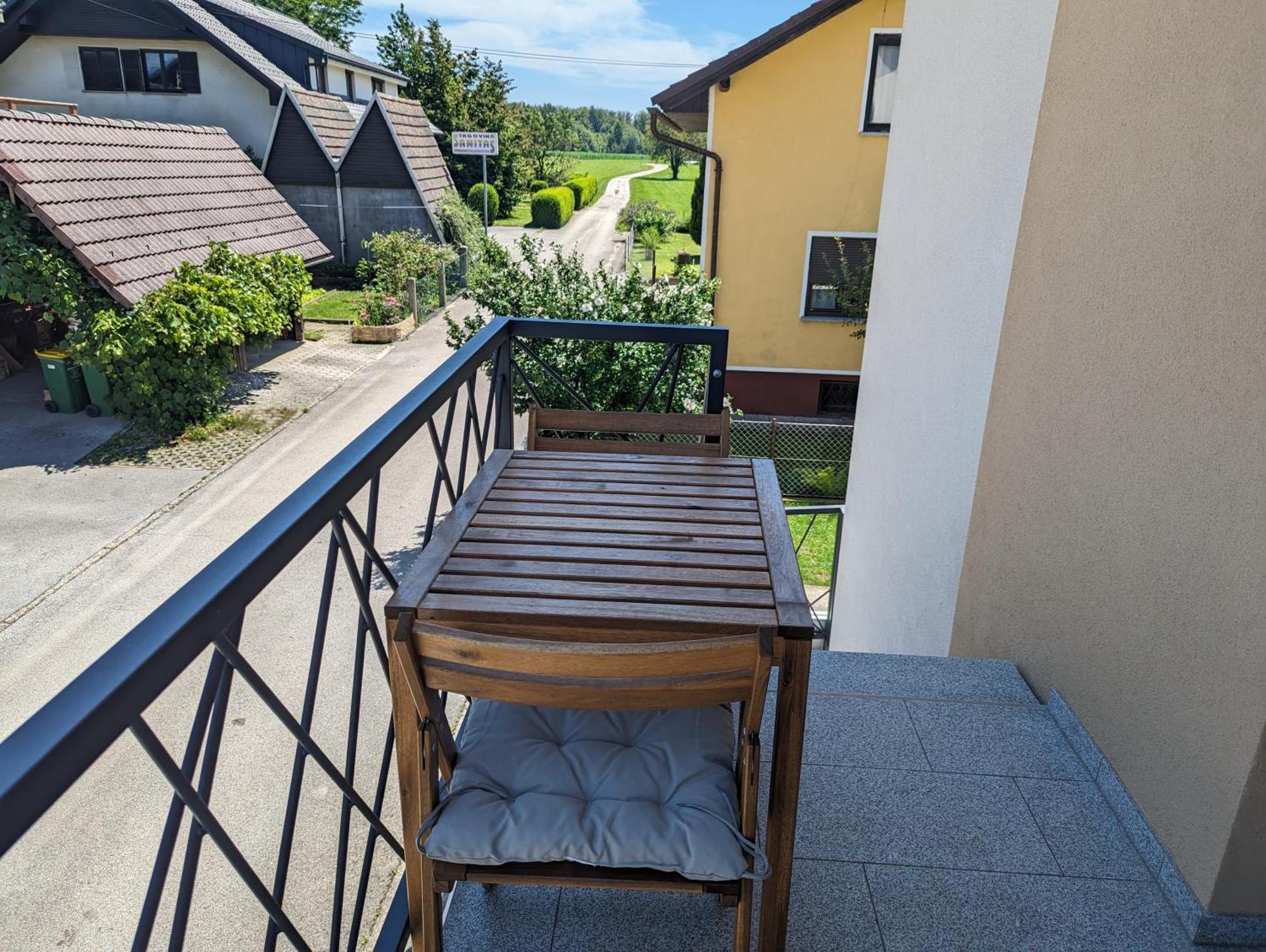 Domen'S Cozy Rentals Крань Екстер'єр фото