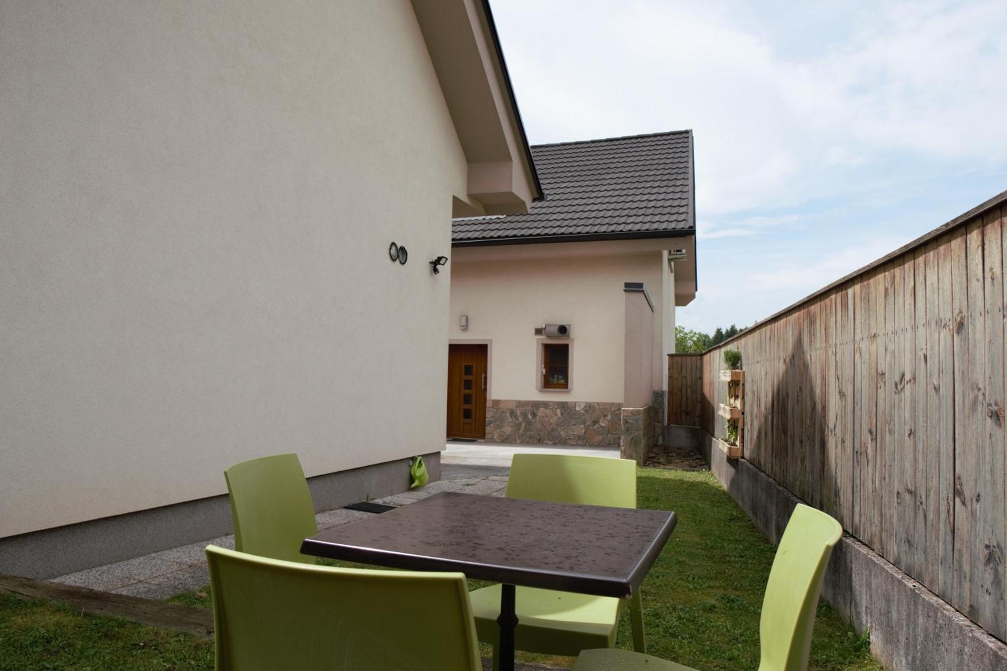 Domen'S Cozy Rentals Крань Екстер'єр фото