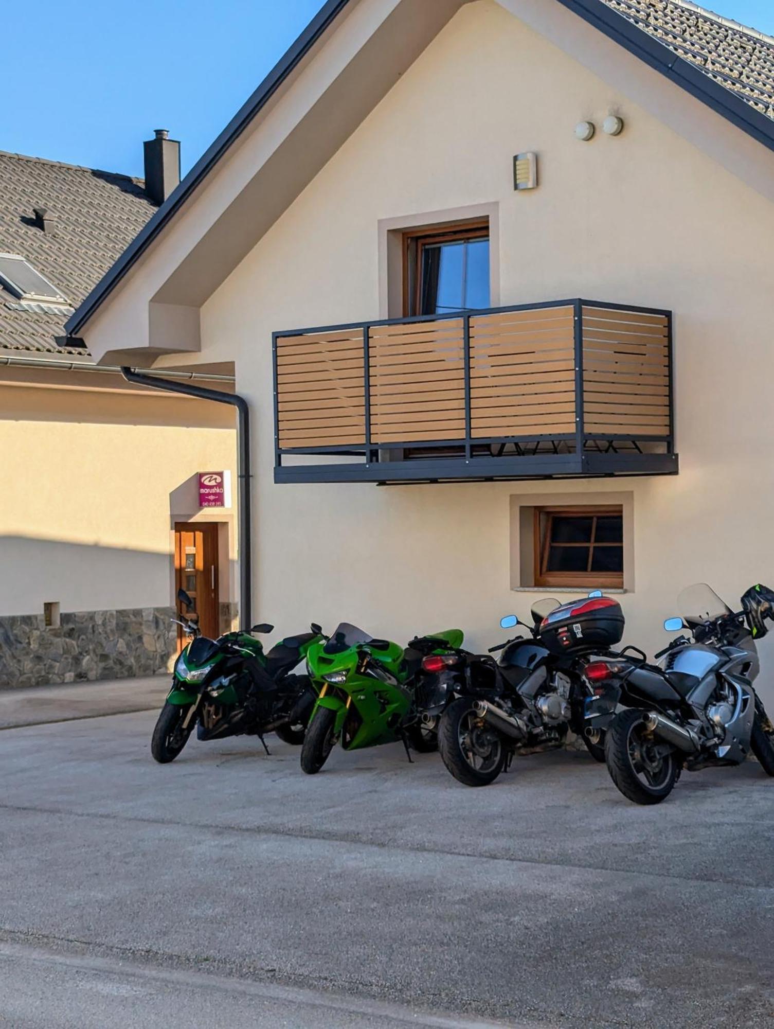 Domen'S Cozy Rentals Крань Екстер'єр фото
